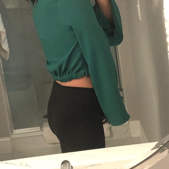 Top - Picture 2 of 4